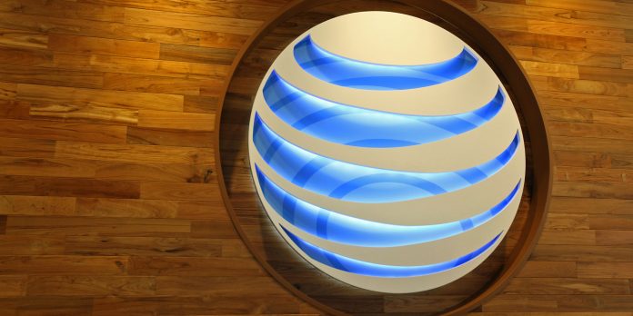 New AT&T Store Aims to Outshine Apple on Chicago's Magnificent Mile