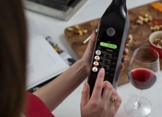 Boston startup raises $6 Million for ‘Smart’ Wine Bottle, pre-orders start now for $199