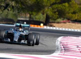 Mercedes becomes the third F1 team to try out 2017’s tires