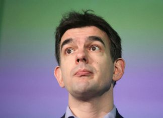 YouTube apologizes for including ads in offensive videos Google-YouTube-Mark-Brittin