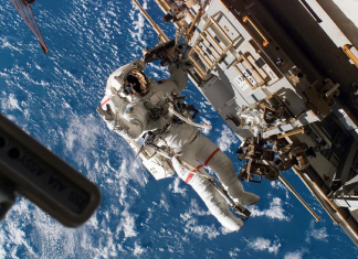 Oculus Mission: ISS and Virtual Reality projects for 2017