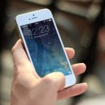 iOS 11 calls the cops or keeps them out with new feature
