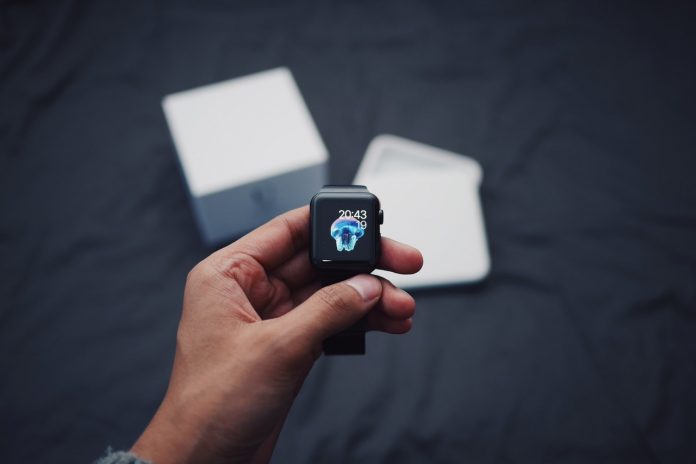 Report: Aetna customers to get discounted Apple Watches