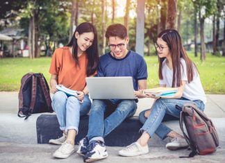 How the Digital Age is Changing Advanced Education Students On Campus