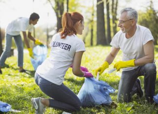 Acts 1:8 Ministry Reveals 5 Great Places for Teens to Volunteer Two Volunteers Picking Up Garbage