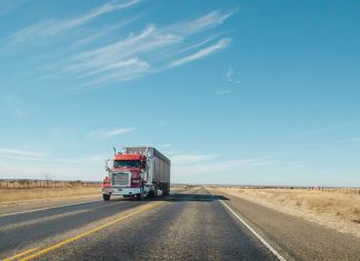 10 Things You Should Know When Purchasing A Semi Truck