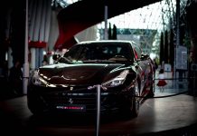 Should New Drivers Receive Tech Support for Modern Cars?