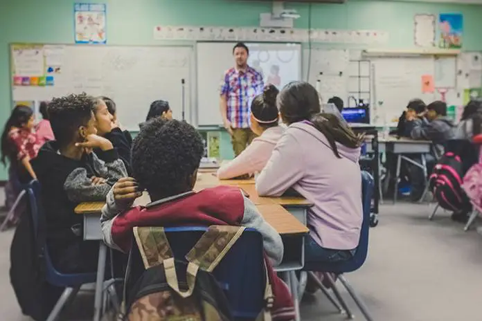 4 Rewarding Careers For Those That Want To Work in Education 4 Rewarding Careers For Those That Want To Work in Education