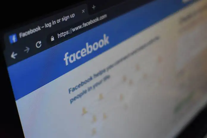 Facebook Launches Video Calls for 50 Users, Increases WhatsApp’s Video Calls to Eight Users Facebook Launches Video Calls for 50 Users, Increases WhatsApp’s Video Calls to Eight Users