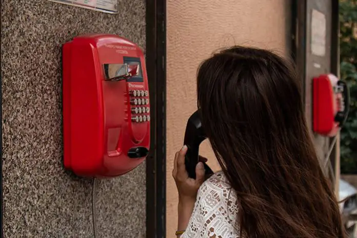 How to Find Out Who Is Calling Your Phone How to Find Out Who Is Calling Your Phone