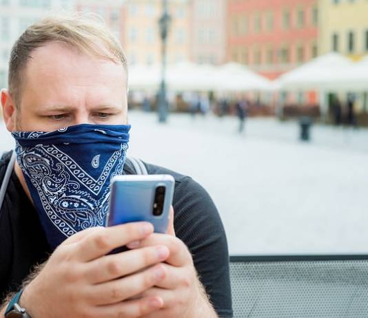 Bandanas and Neck Gaiters Spread Droplets and Ineffective At Protecting Against COVID-19