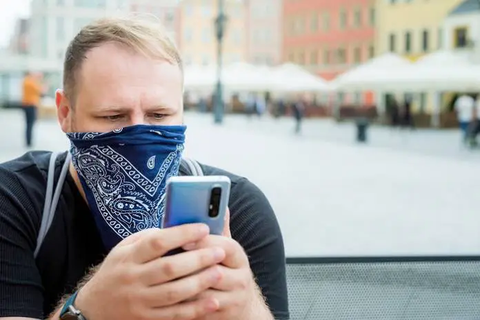 Bandanas and Neck Gaiters Spread Droplets and Ineffective At Protecting Against COVID-19 Bandanas and Neck Gaiters Spread Droplets and Ineffective At Protecting Against COVID-19