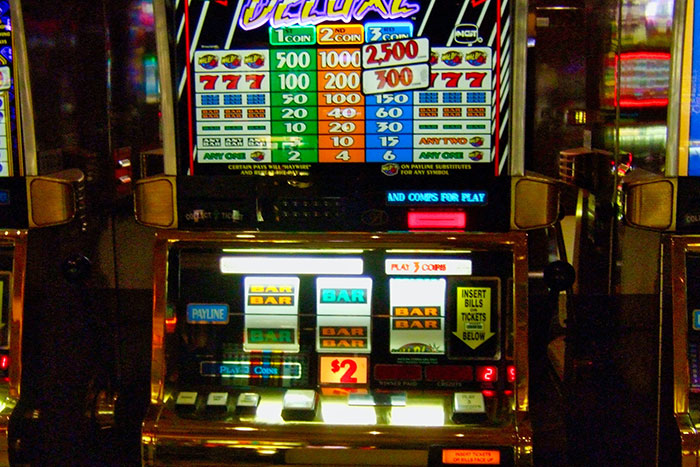 Pass The Time to Your Next Online Bingo Game with These Jackpot Slots