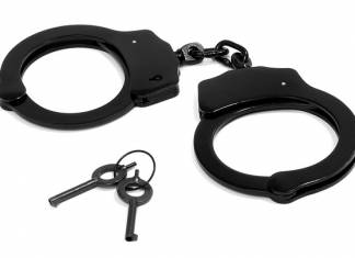 COVID-19 Patient Beats 82-Year-Old Hospital Roommate to Death with Oxygen Tank COVID-19 Patient Beats 82-Year-Old Hospital Roommate to Death with Oxygen Tank