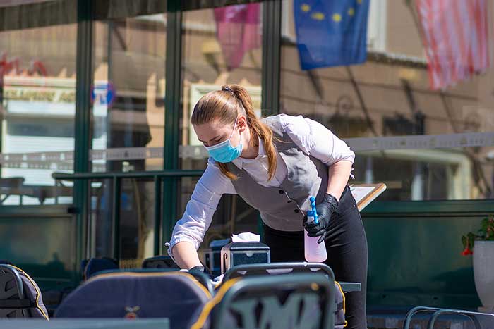 How Is The Restaurant Industry Facing The Challenges Brought By COVID-19?