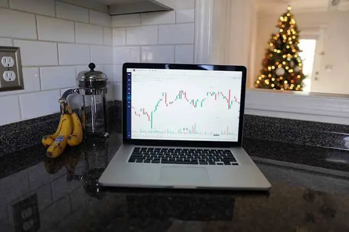 How to Make Money with Reseller Hosting How to Make Money with Reseller Hosting