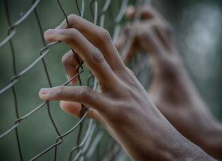 Man Who Sat in Pelosi’s Office, Richard Barnett, Screams in Outbursts at Judge during Trial Man Who Sat in Pelosi’s Office, Richard Barnett, Screams in Outbursts at Judge during Trial