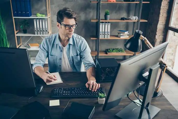 Nate Mell, Founder of Renowned Ceramic Studio, Felt+Fat, on Making the Most of a Work Exchange Program Nate Mell, Founder of Renowned Ceramic Studio, Felt+Fat, on Making the Most of a Work Exchange Program