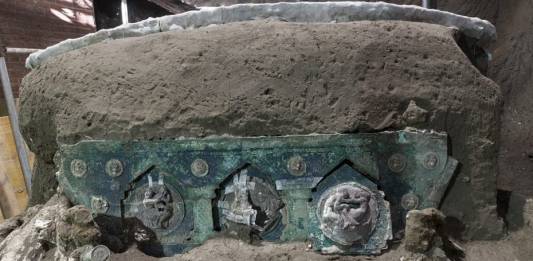 Researchers Discover 2,000-Year-Old Ceremonial Chariot Buried Under Volcanic Ash in Pompeii Researchers Discover 2,000-Year-Old Ceremonial Chariot Buried Under Volcanic Ash in Pompeii