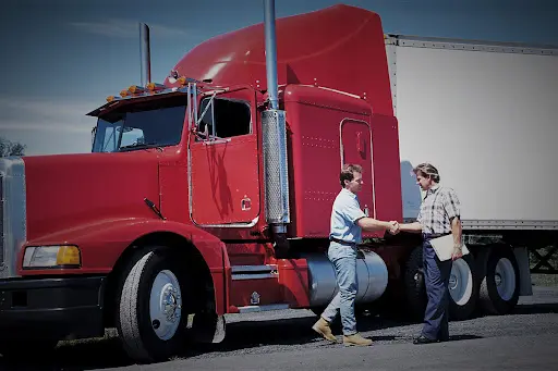 Fuel Shortage Hits UK; Govt to Issue Visas to Lure Foreign Truck Drivers to Work
