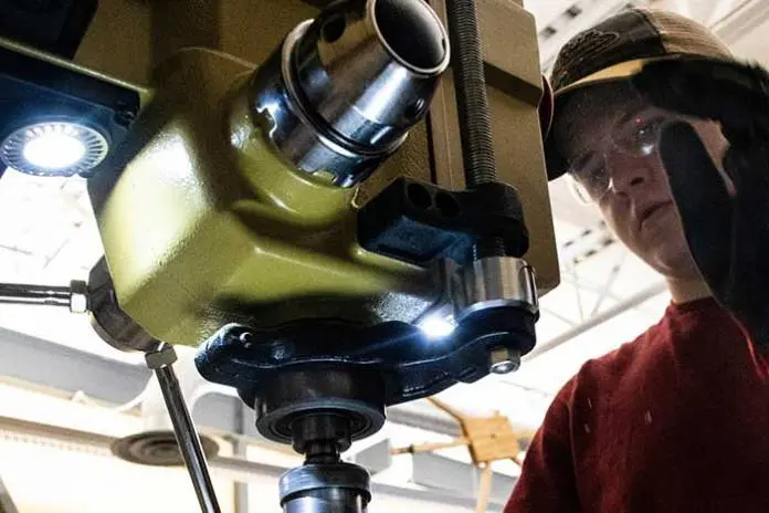 Manufacturing Automation with Collaborative Robots Manufacturing Automation with Collaborative Robots