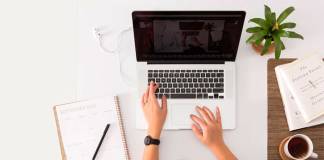 Is Now the Right Time to Go it Alone and Build an Online Business?