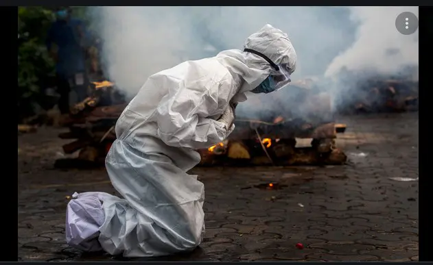 More Than 900,000 COVID-19 Deaths Reported As Omicron Gains Grounds in US More Than 900,000 COVID-19 Deaths Reported As Omicron Gains Grounds in US