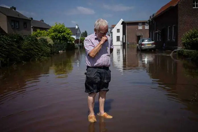 Lack of Flood Insurance Leaves Many Families in Florida to Suffer After Ian Lack of Flood Insurance Leaves Many Families in Florida to Suffer After Ian